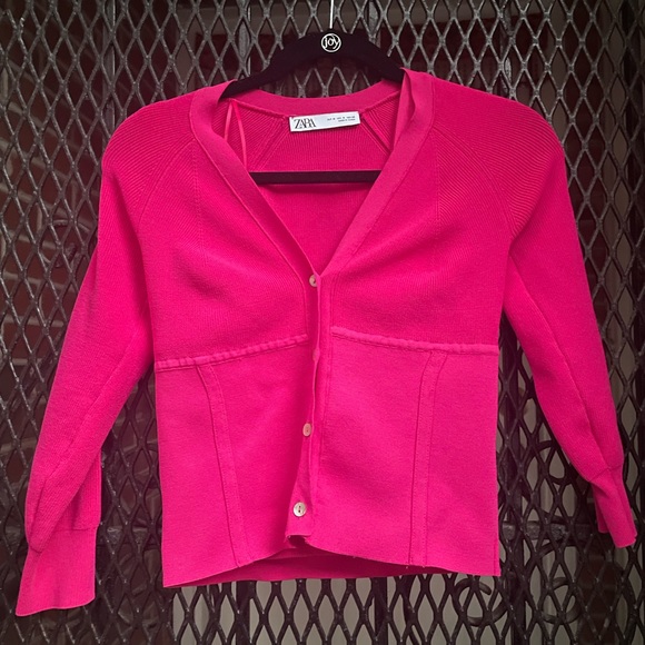 Get your Barbie on! Zara MATCHING SET—Hot Pink Seam Detail Cardigan + Tank Top - Picture 5 of 6